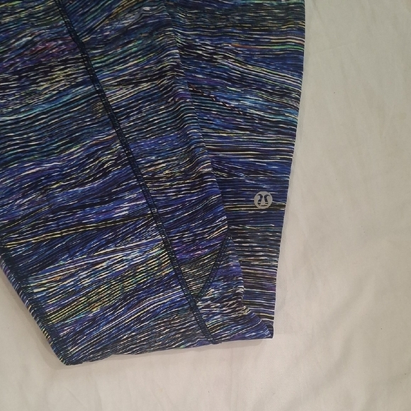 Lululemon Athletica Blue and Green Patterned Leggings Size 6 - Picture 7 of 12